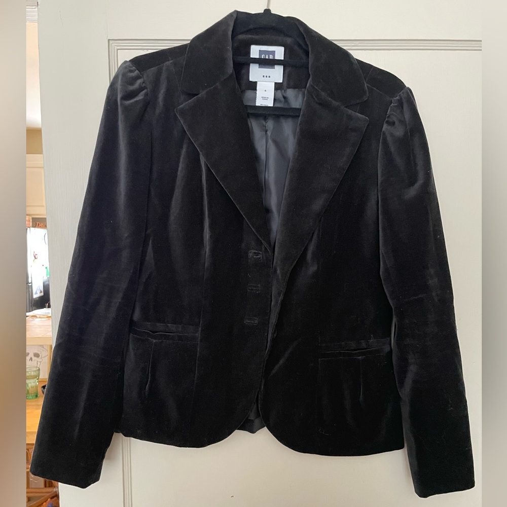 Gap: Black Velvet Jacket